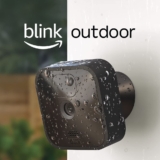 ¡Aprovecha esta oferta! Cámara de seguridad inalámbrica Blink Outdoor HD por solo 59.99 euros. Ahorra 40 euros en tu compra.
